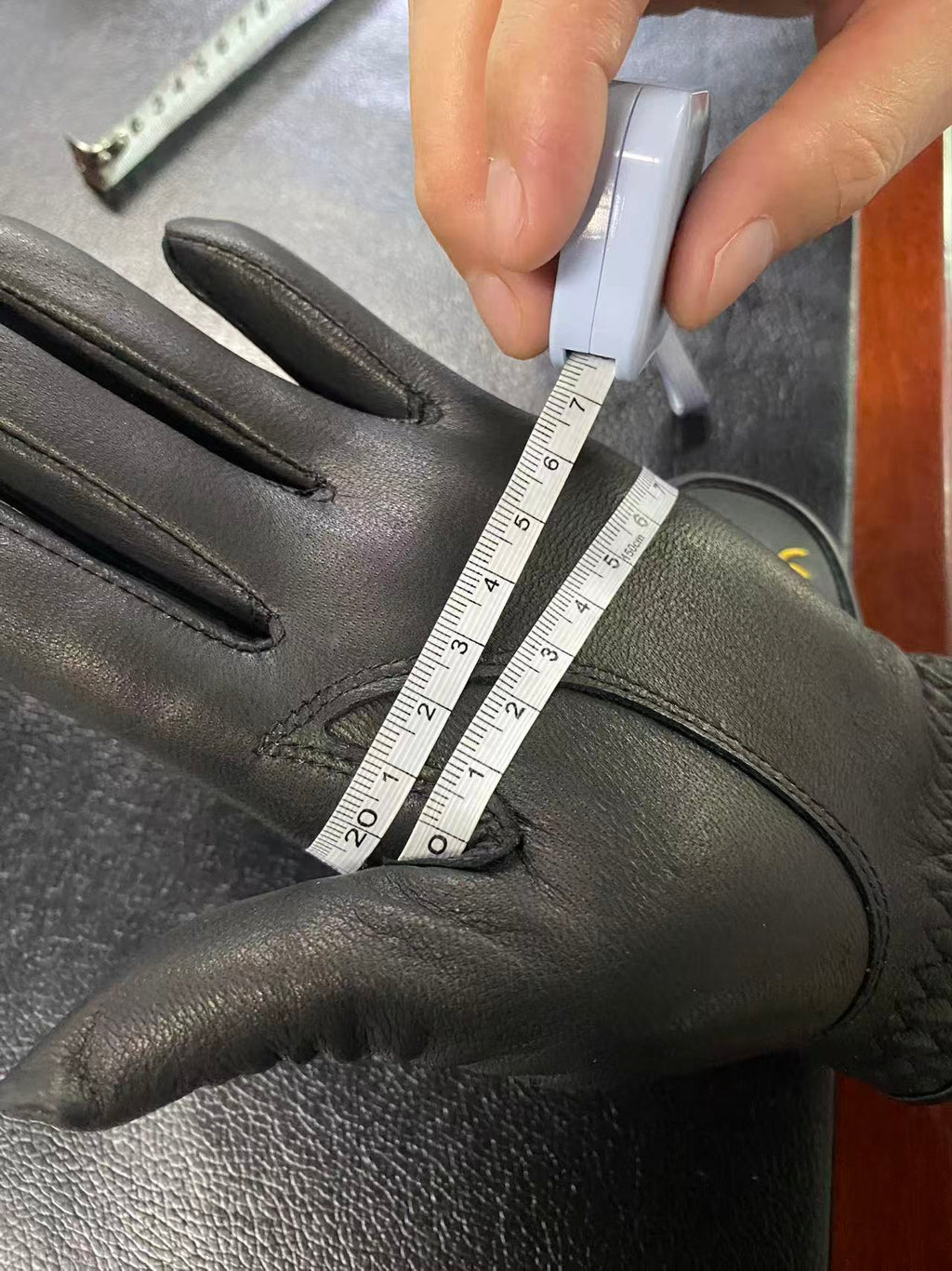 Deerskin Golf Glove with Black Mesh Palm Insert and Diamond-Stitch Wrist Closure