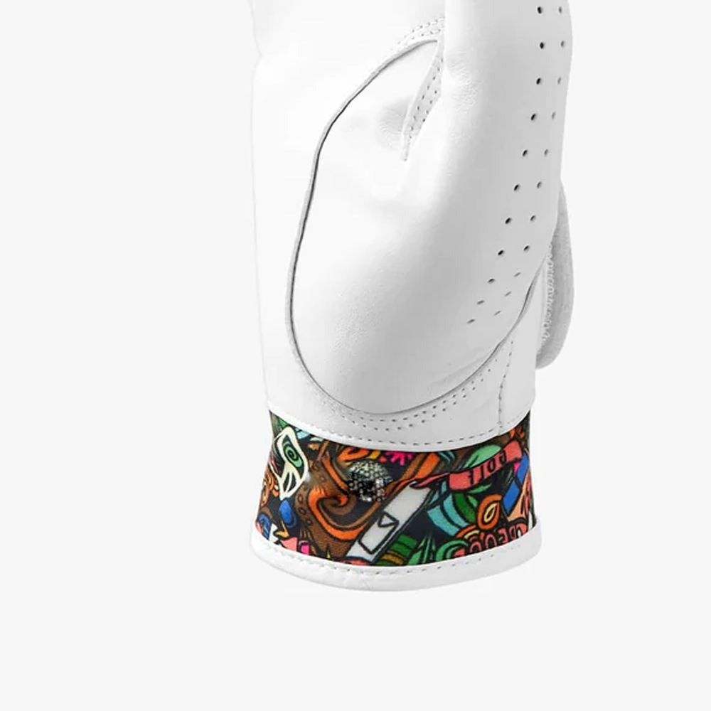 Men's tour cabretta leather golf glove wrist strap detail